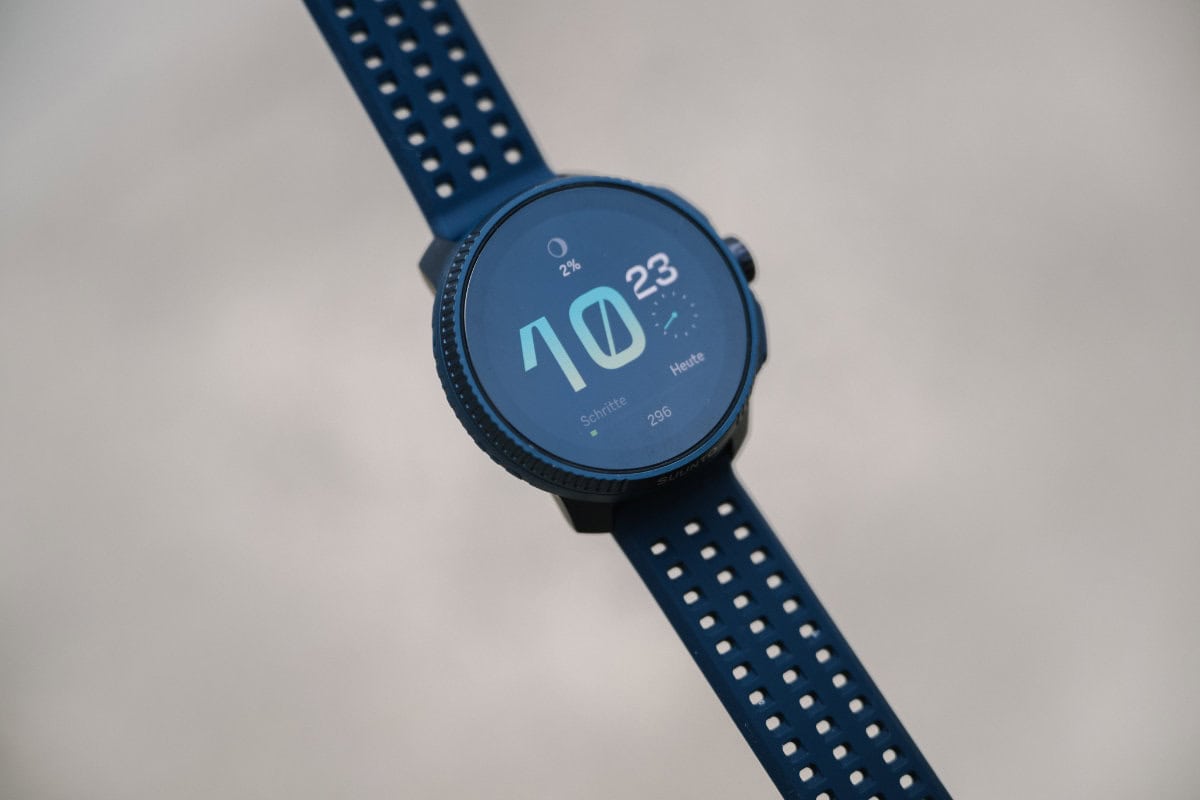 Suunto Race