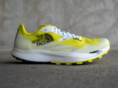 The North Face Vectiv Sky 2 seitliche Ansicht – leichter Trailrunningschuh mit Carbonsohle