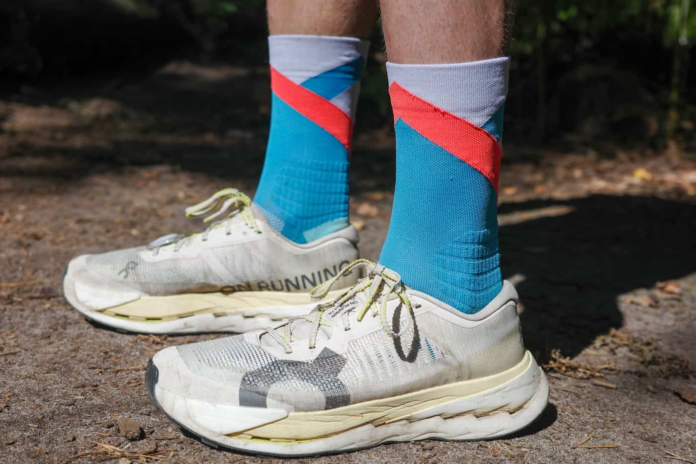 Incylence Trail Summits Blaze Laufsocke – Trailrunning-Socke mit zonierter Polsterung und stabilem Sitz