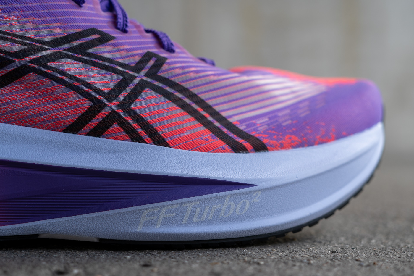FlyteFoam Turbo 2 Mittelsohle im Asics Megablast – maximale Dämpfung und starker Rebound