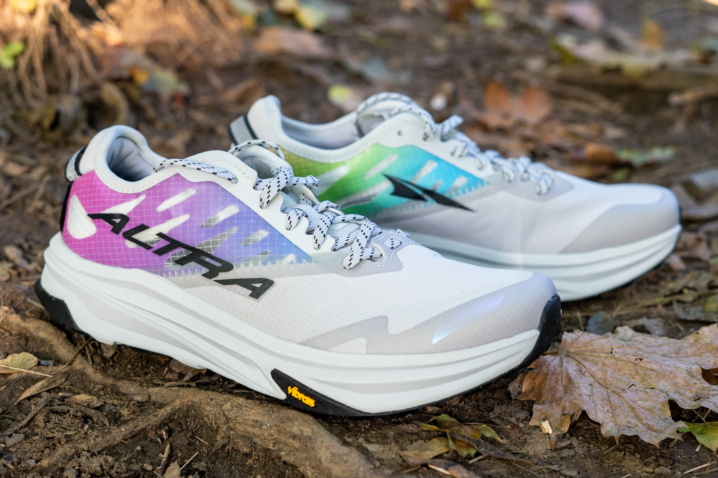 Fersenbereich des Altra Mont Blanc Carbon X SOAR mit fester Polsterung und stabilem Halt