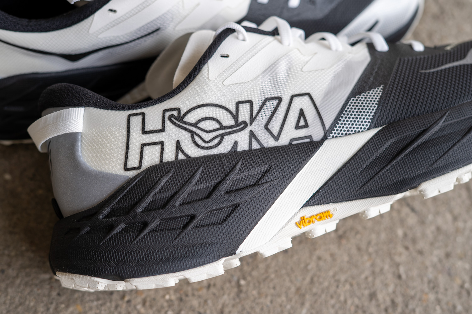 Fersenkonstruktion des Hoka Speedgoat 7 mit Polsterung