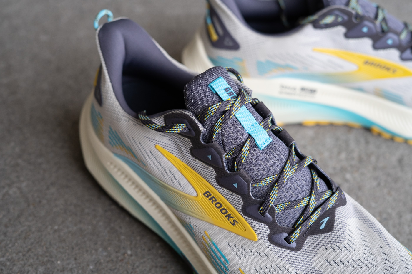 Brooks Ghost Trail Obermaterial