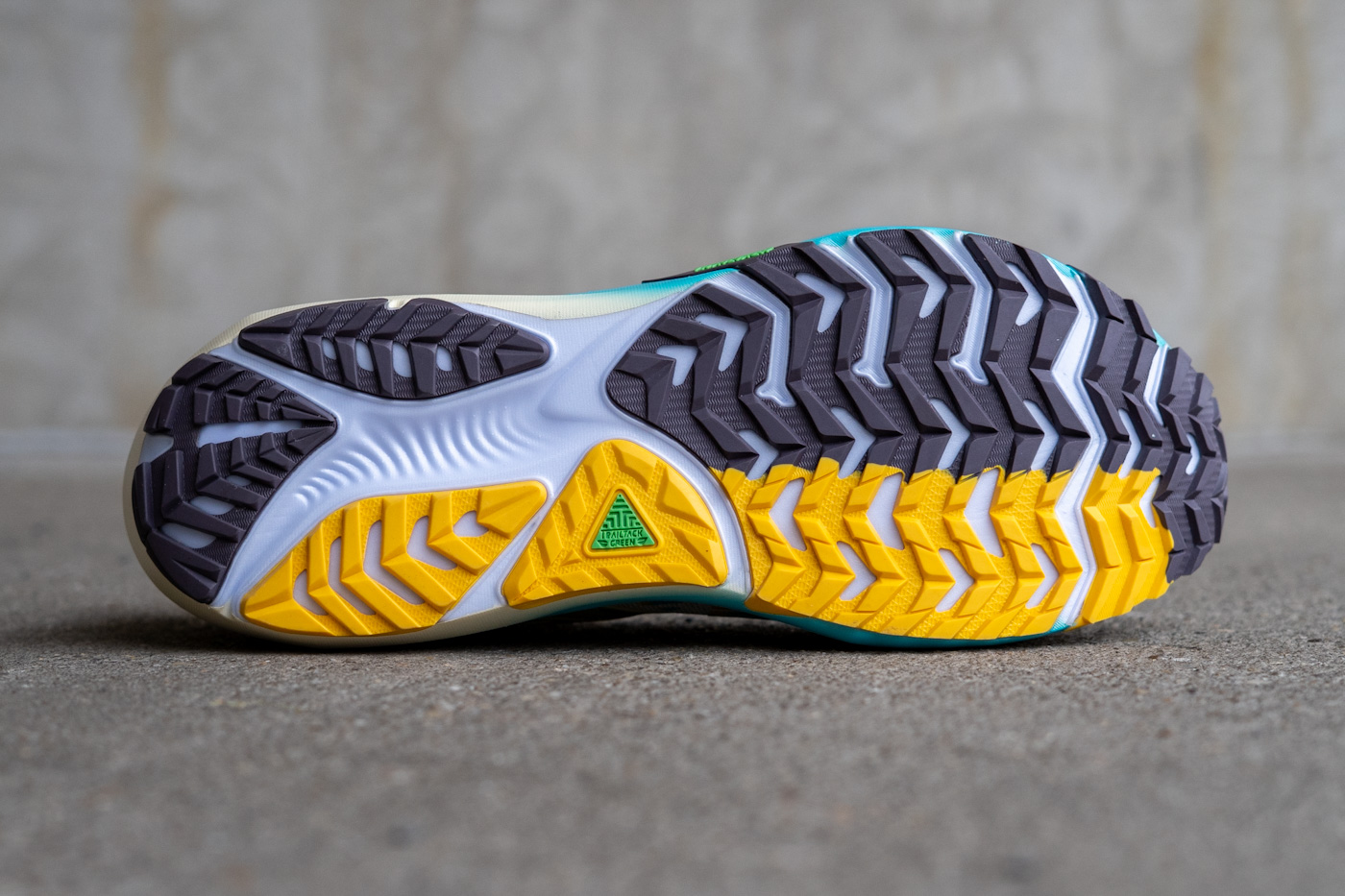 Brooks Ghost Trail Trail-Track-Außensohle 3mm Profil Detail