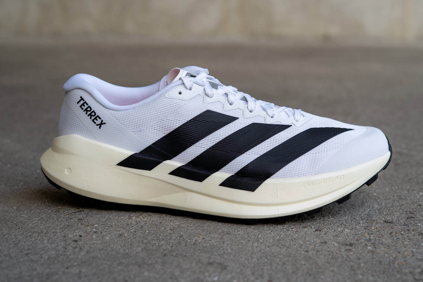 Adidas Terrex Agravic SL seitliche Ansicht Trail Daily Trainer