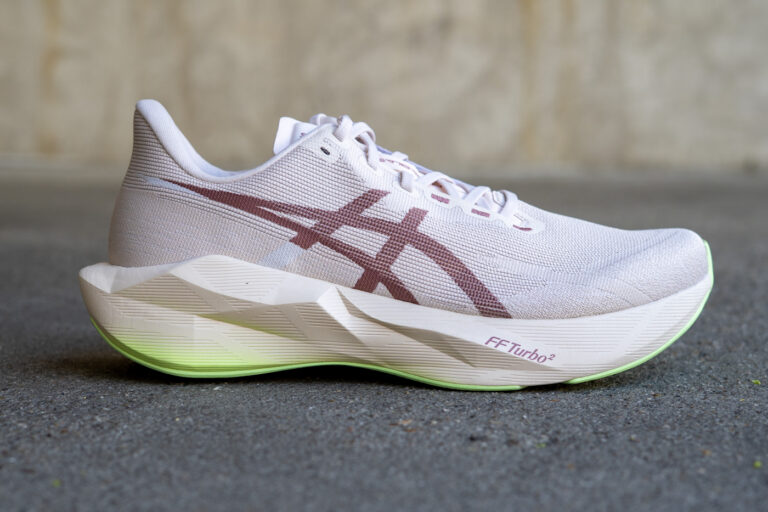 ASICS Novablast 6