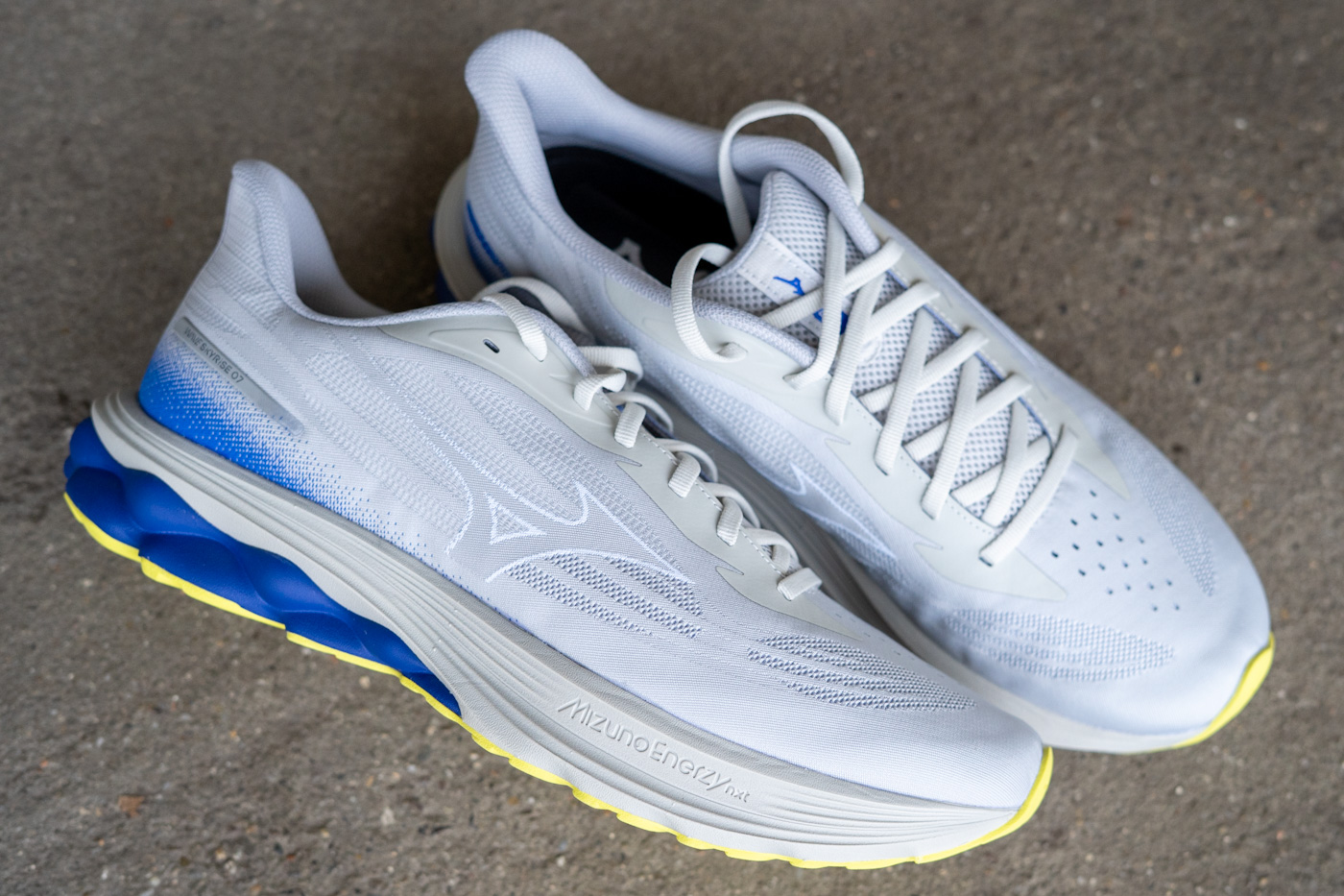 Mizuno Wave Skyrise 7