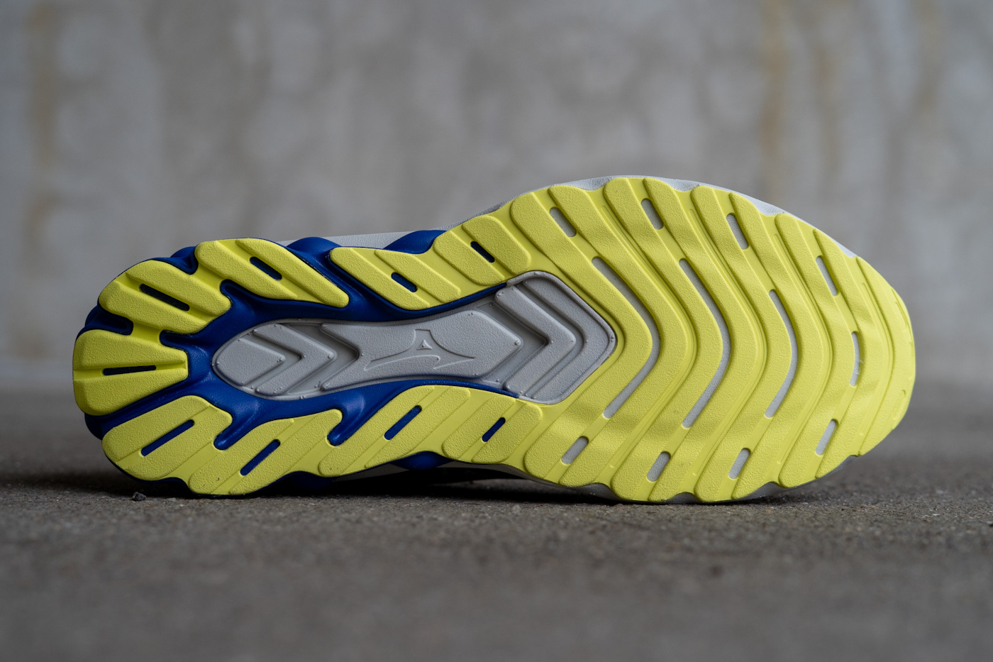 Mizuno Wave Skyrise 7 X10-Carbonrubber-Außensohle Asphalt Grip
