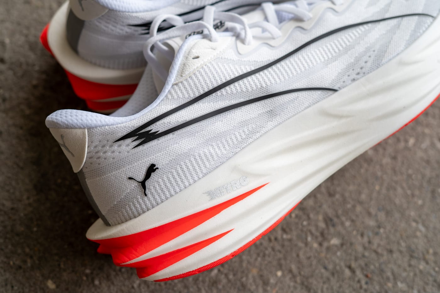 Puma Deviate Pure Nitro Nitrofoam PEBA-Mittelsohle Rocker Detail