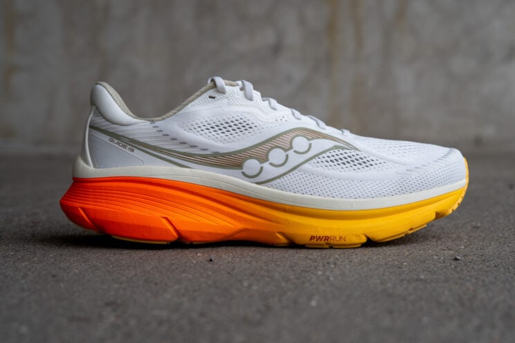 Saucony Guide 19 seitliche Ansicht Stabilitäts-Daily-Trainer 2026