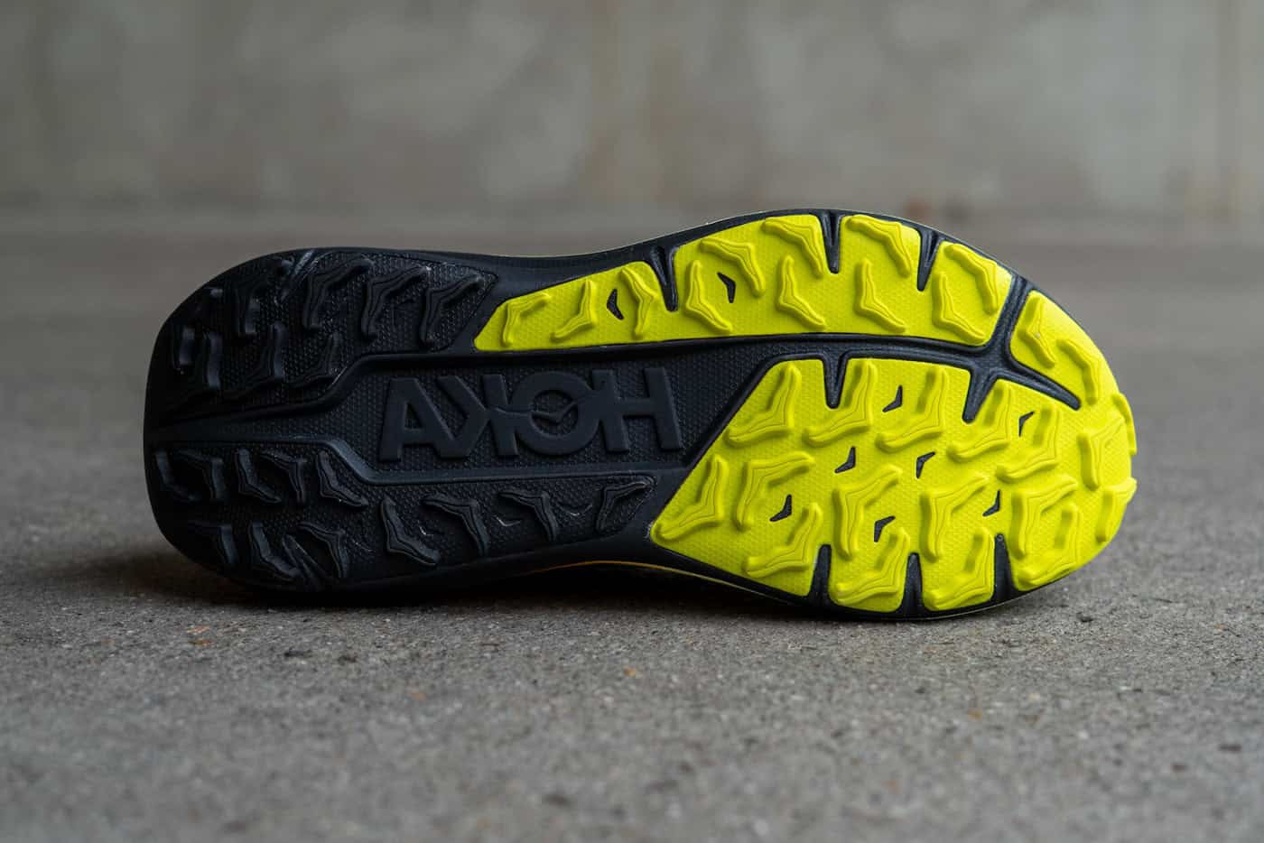Hoka Stinson 8 Durabrasion-Außensohle 3,5mm Profil Hoka-Logo-Stollen