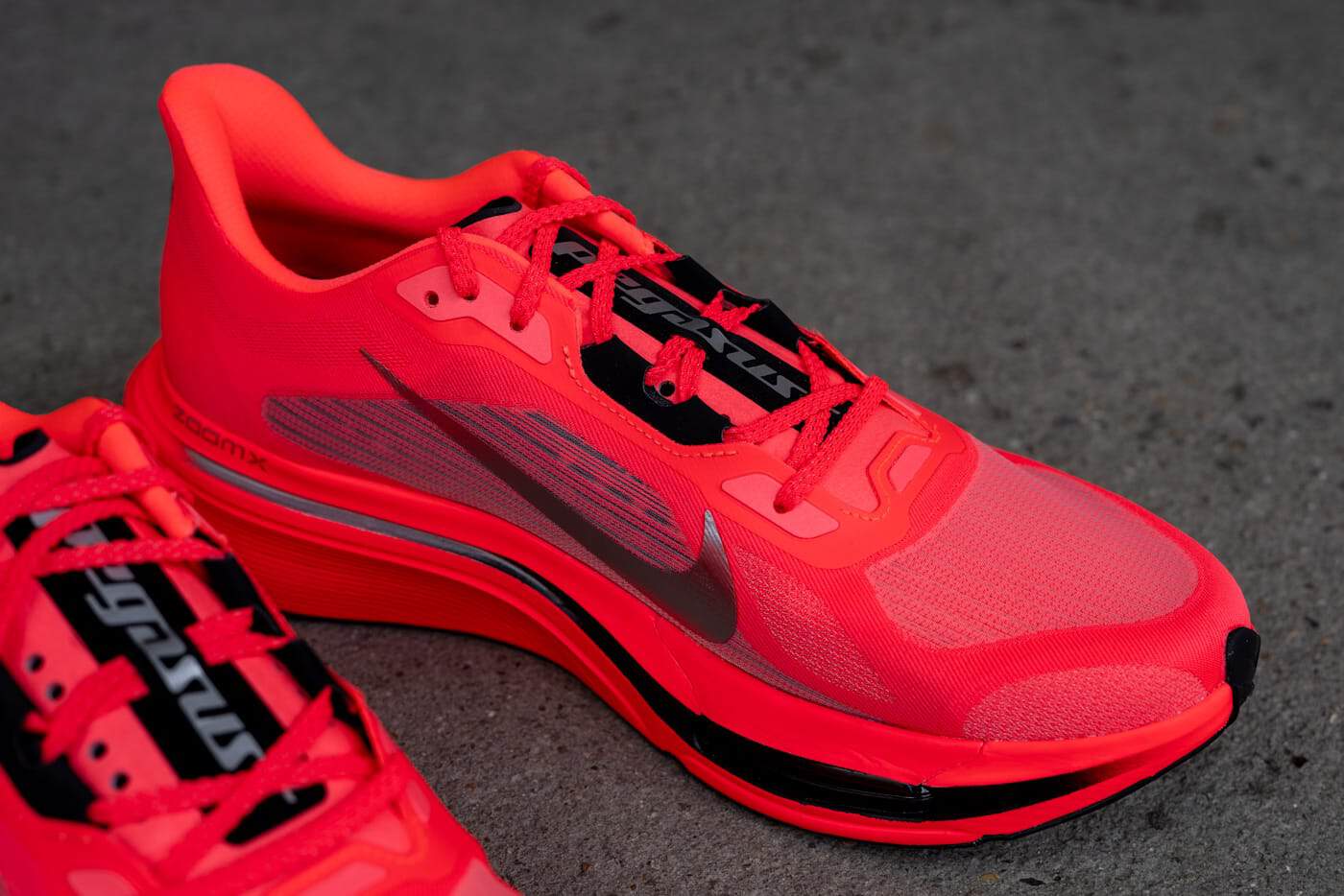 Nike Pegasus Plus 2 Engineered-Mesh-Upper Mittelfußband Detailansicht
