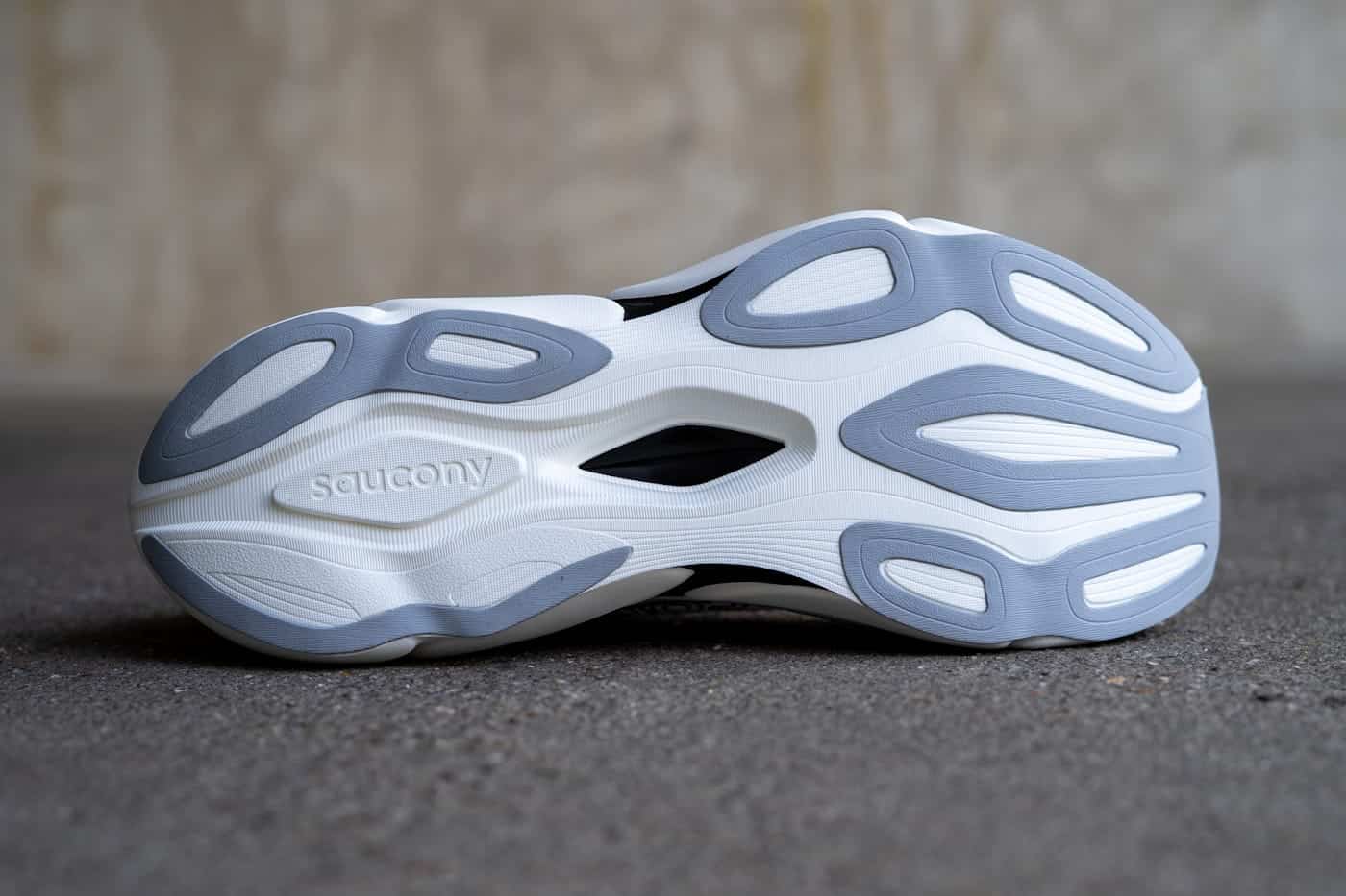 Saucony Endorphin Elite 3 PWRTRAC-Außensohle einzelne Pads Detail